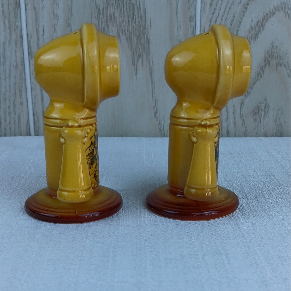 VTG Mustard Yellow Salt Pepper Shakers Of Antique Telephone w/ sunflower accent. - Picture 5 of 11
